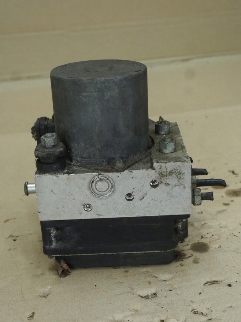 Насос гальмівна abs smart mitsubishi a4544200175 mr977096 Зі Шроту