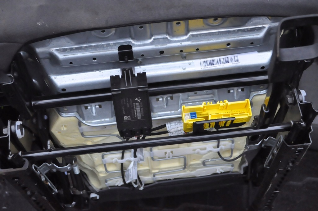 фото №9, Bmw i3 i01 перехідник салону сидіння заднє сидіння anglik