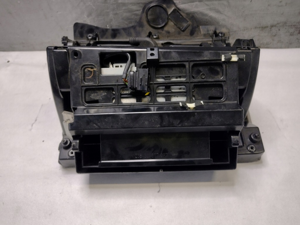 фото №10, Бардачок пасажира volkswagen passat b6 sedan 3c1857114