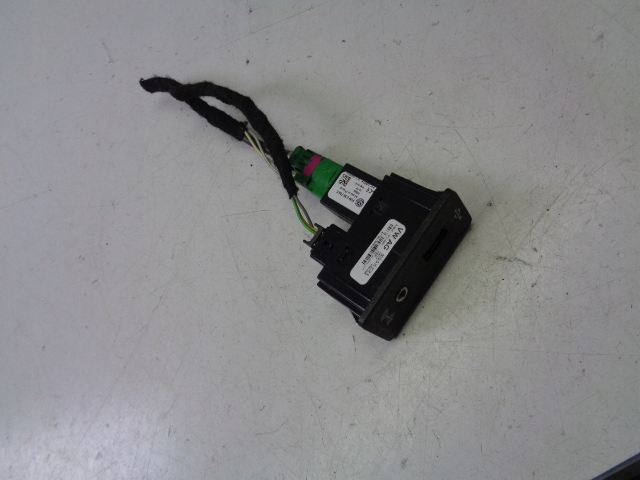 фото №1, Разъём aux usb vw golf vii 2012-