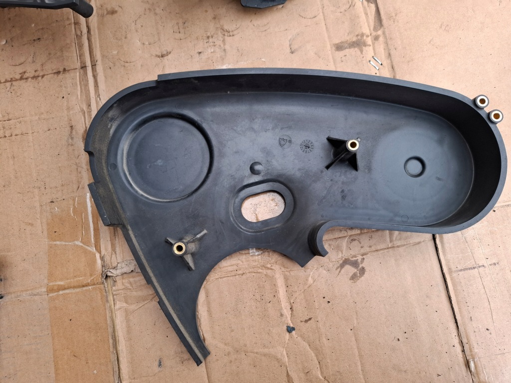 Корпус накладка розподільного валу ferrari 612 scaglietti f137 Недорого