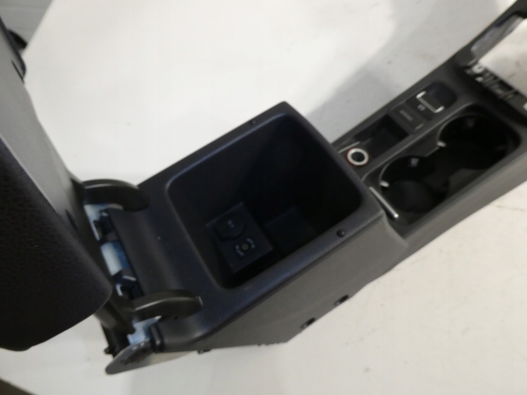 фото №7, Тунель підлокітник vw sharan alhambra 7n0864251