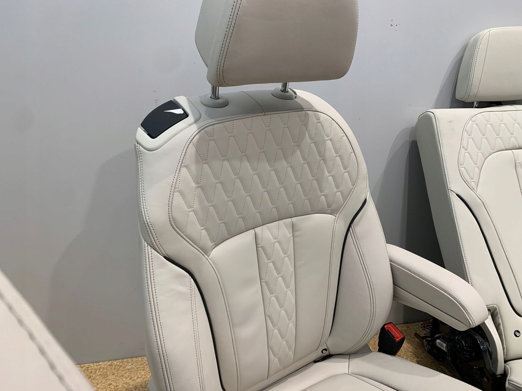 фото №9, Bmw x7 g07 сидіння салон вентиляція масаж bowers 6 осіб