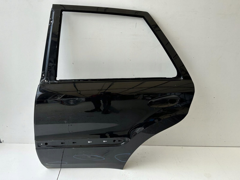 Купити Mercedes ml 164 двері ліва задній оригінал