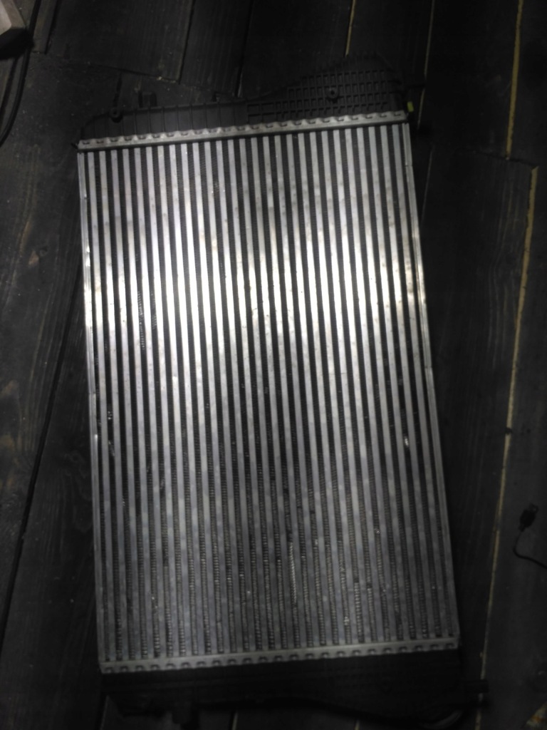 Интеркулер audi seat skoda vw a3 04-, tt 06-, alt с Разборки