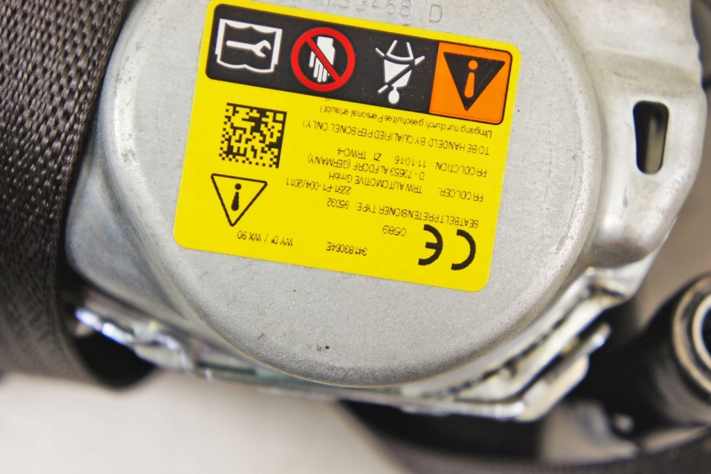 Lt097 opel astra k v ^ ремінь правий задній 39043715 в Україні