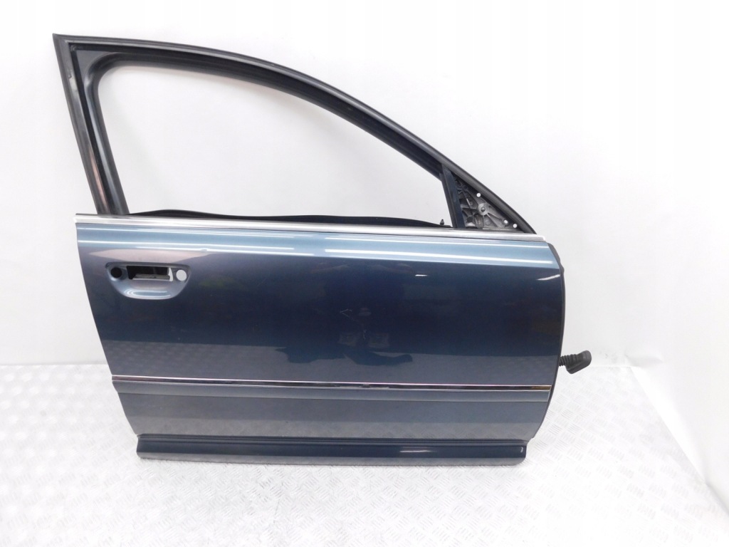 фото №1, Двері праве перед - audi a8 d3 fl 03-10 lz7r
