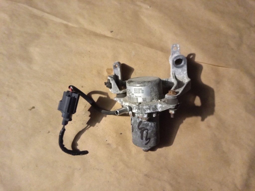 фото №1, Насос вакуумная cadillac cts iii 3.6