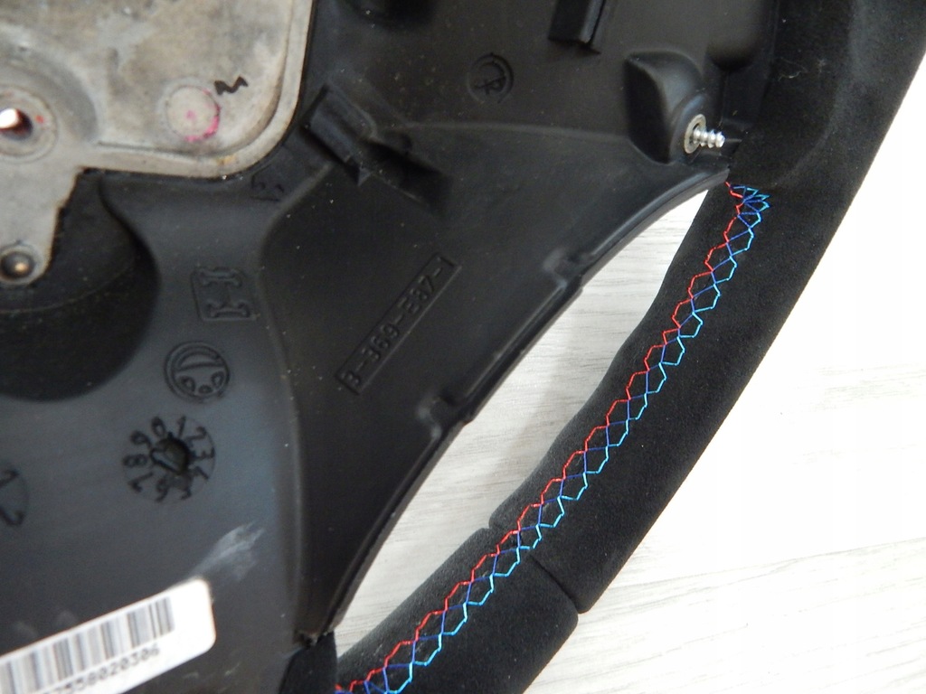 фото №8, Bmw e81 e82 e84 e87 e88 e90 e91 e92 - воздуховод - обшивка alcantara