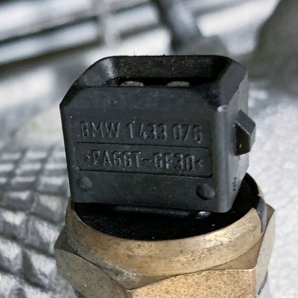 фото №10, Bmw 5 e60 e61 2007 правая сторона головка двигателя