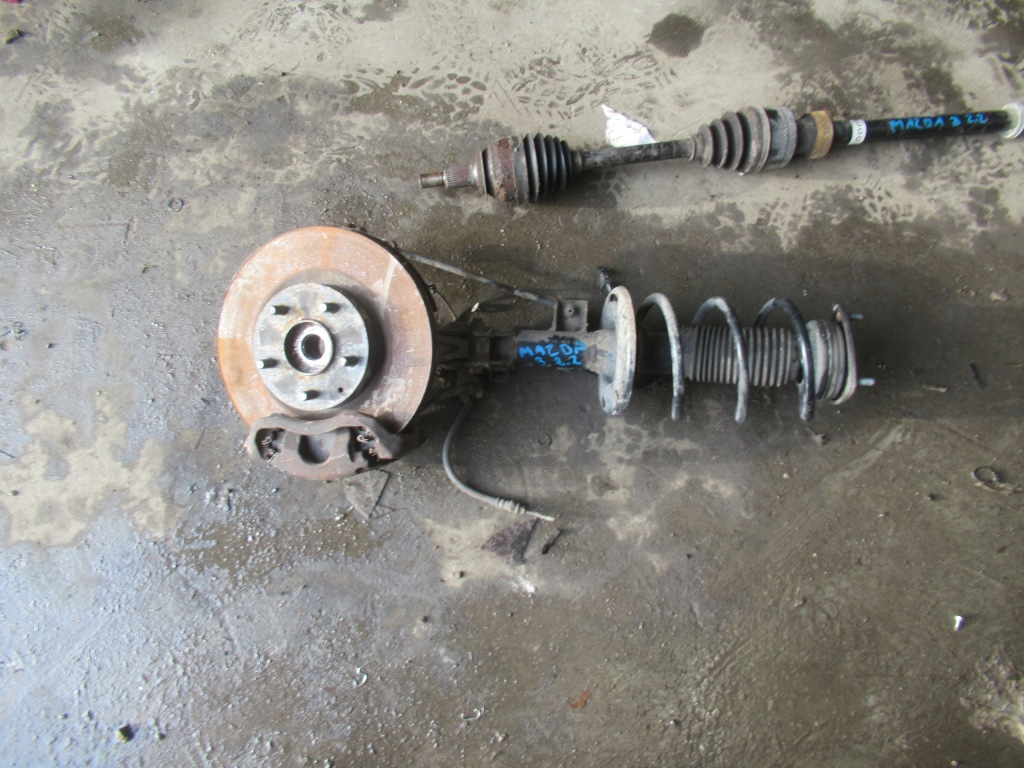 фото №1, Поворотный кулак амортизационная стойка правый перед mazda iii bm 2.2