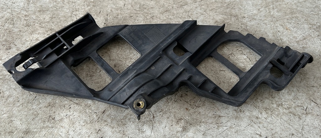 фото №1, Напрямна лампи лівий перед vw golf vi 5k0807227a