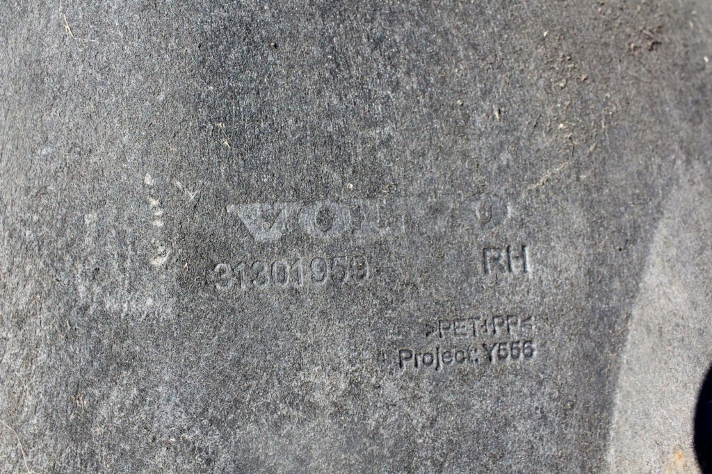 фото №9, Подкрылок передние правое volvo v40 cross country 2013