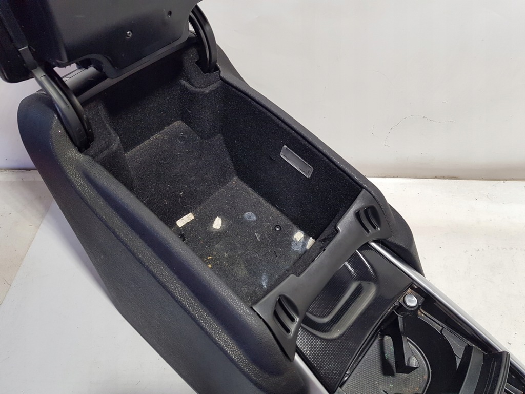 фото №7, Підлокітник mercedes r-klasa w251 тунель середній