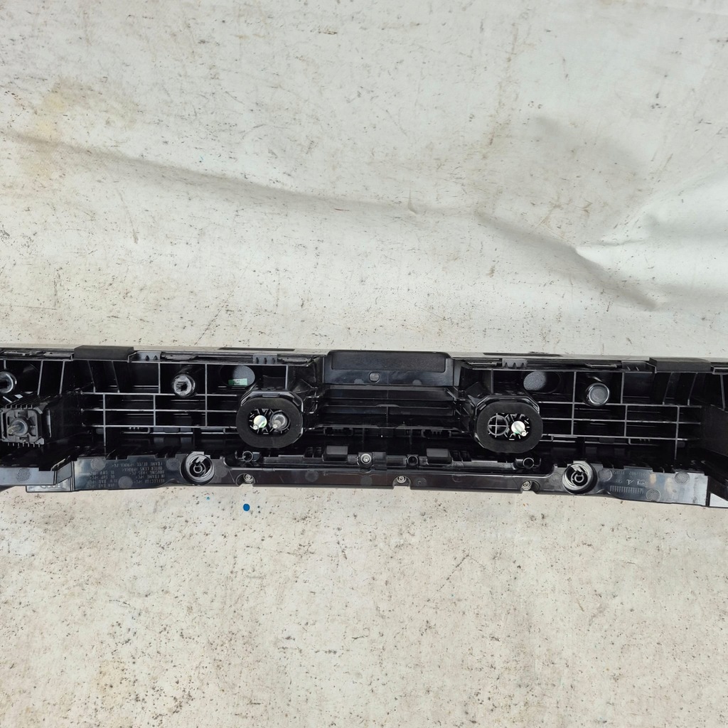 фото №9, Audi q8 4m8 lift 24- лампа задня задня накладка led 4m8945095ba