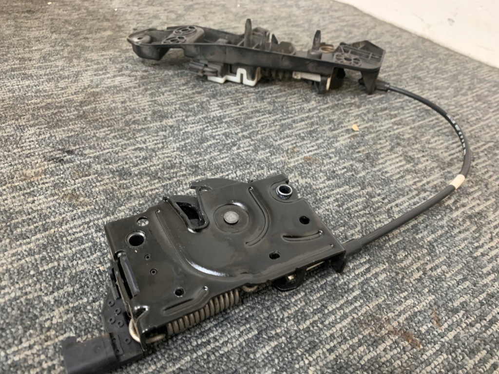 фото №3, Ford mustang mach-e gt rwd 21r трос замок замка капот оригінал