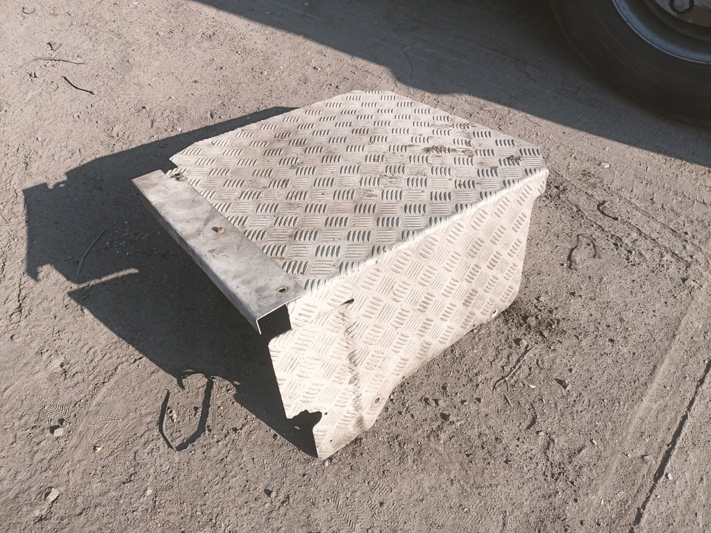 фото №1, Scania r лист глушника кришка захист euro 3 xpi