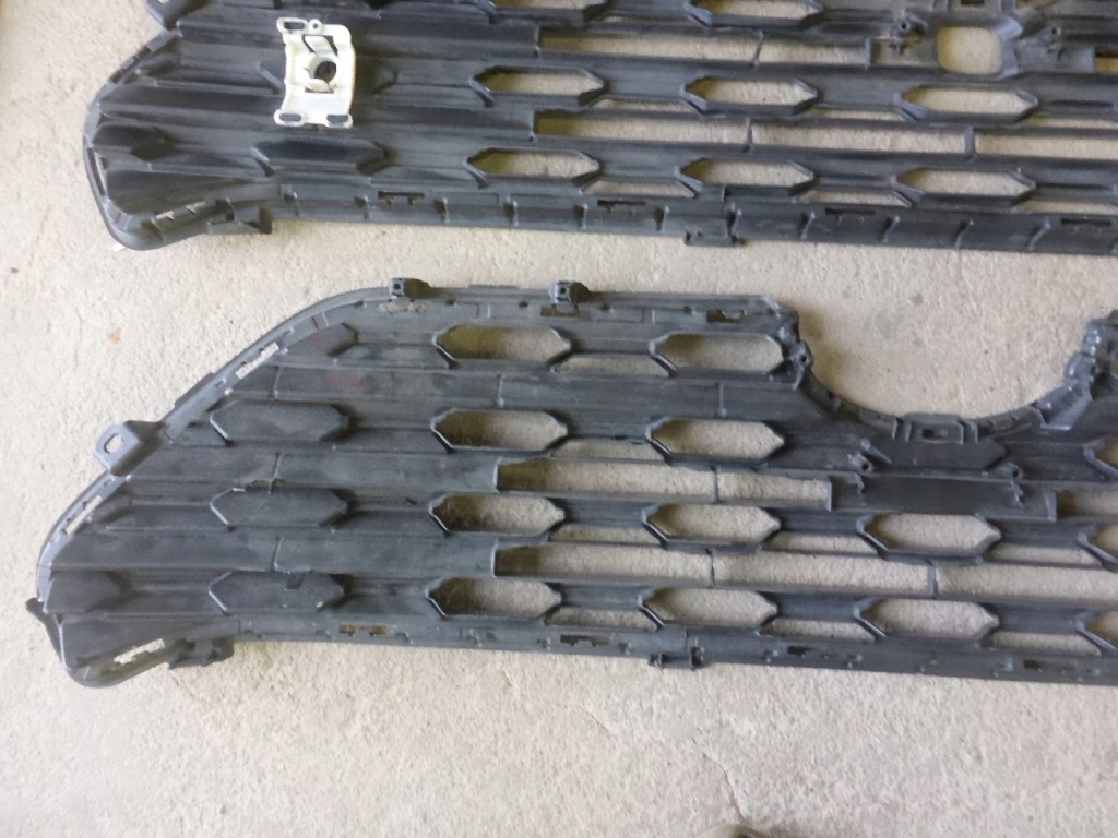 фото №12, Toyota rav4 v 19- решётка радиатора решётка радиатора решётка перед оригинал