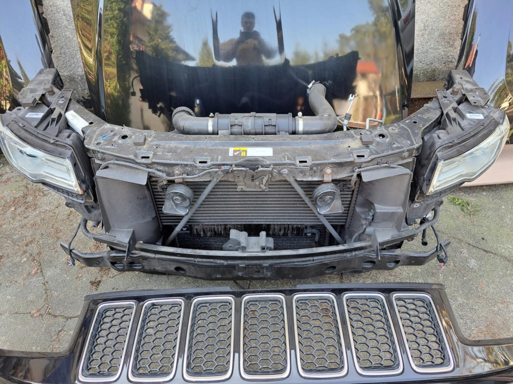 Перед бампер фары капот крылья ремень радиатор jeep grand cherokee wk2 комплект Недорого