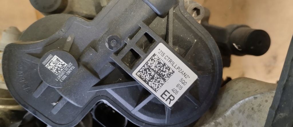 фото №8, Поворотный кулак ступица рычаг подвеска левый задняя vw t-roc 1.5 tsi 20r