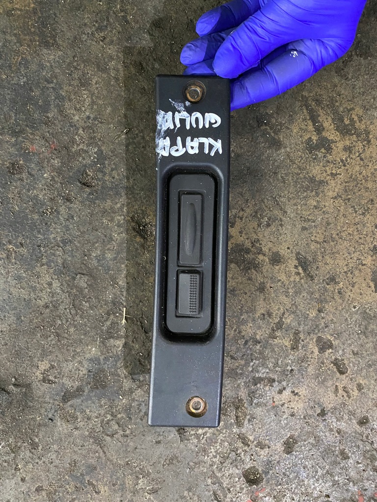 фото №1, Alfa romeo giulia кнопка открывания крышки