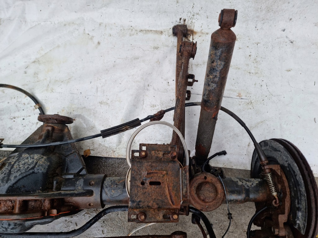 фото №7, Dodge ram 1500 longhorn limited lift 3.0 дизель мост задняя балка 15r