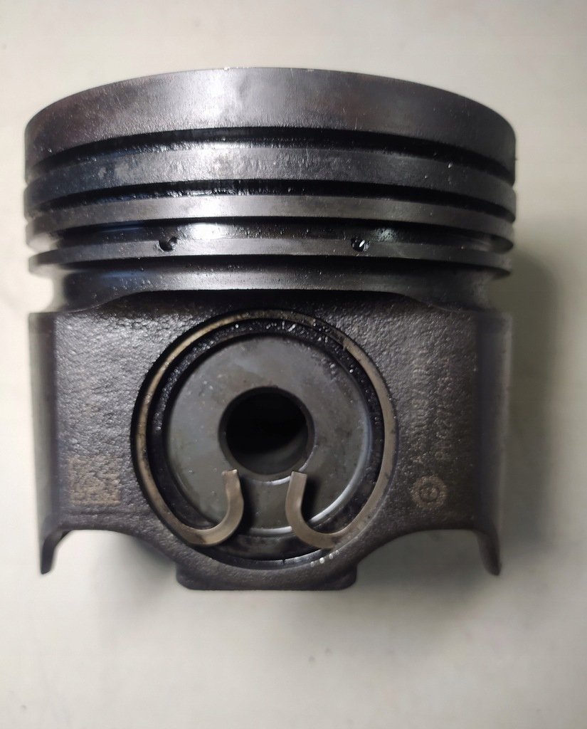 фото №1, Mercedes actros mp4 поршень a4700371001