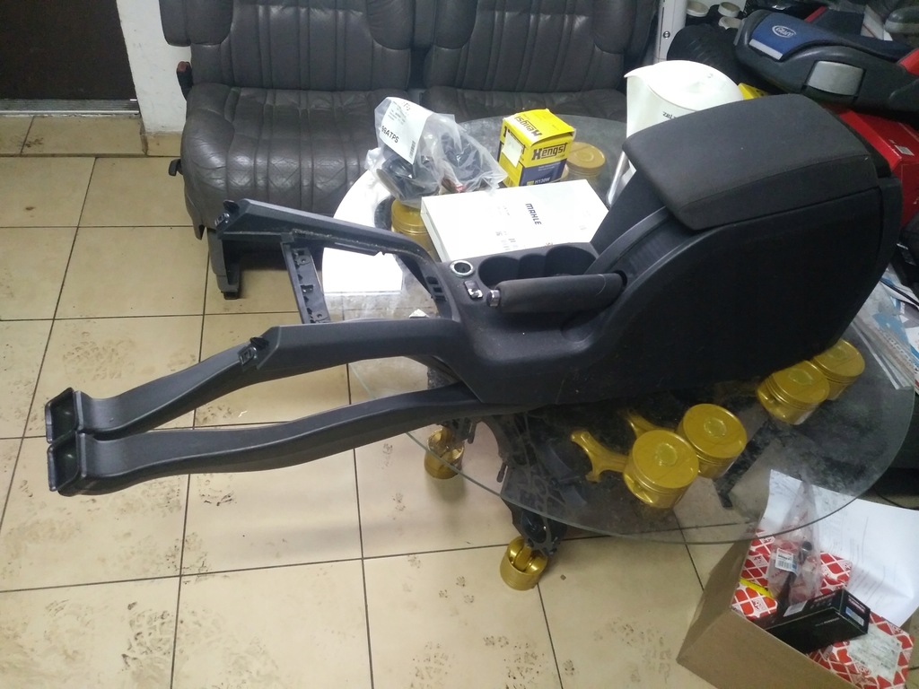 фото №6, Skoda octavia ii подлокотник