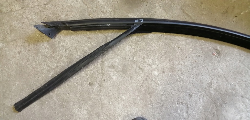 фото №3, Alfa romeo giulietta молдинг двері ліва передня