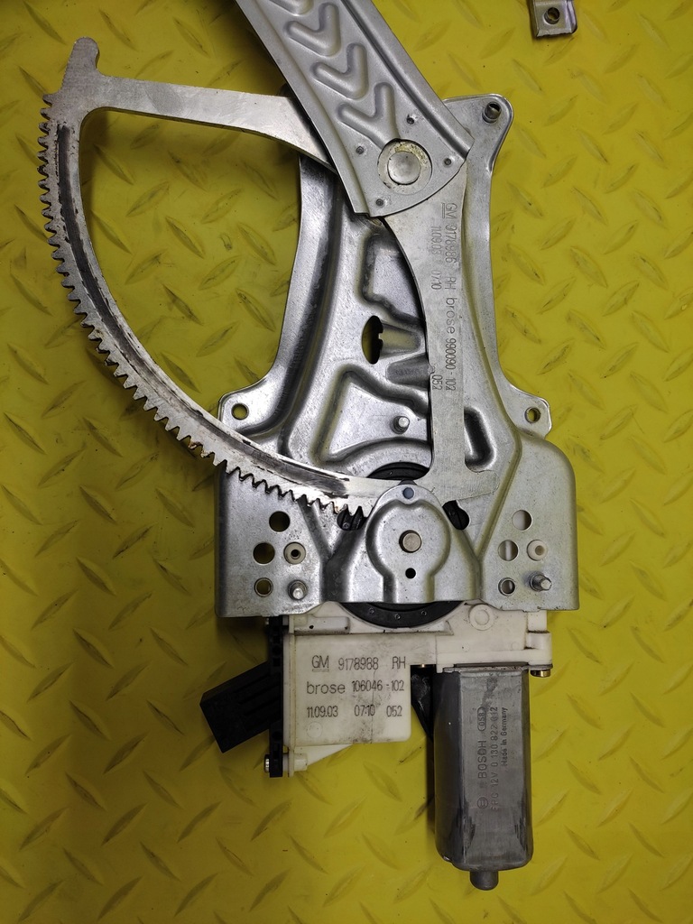 фото №4, Opel signum подъемник стекло правый перед 0130822012