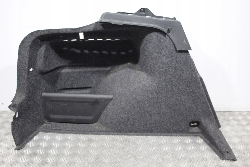 фото №1, Обшивка багажника левый задняя skoda rapid 5ja 5j