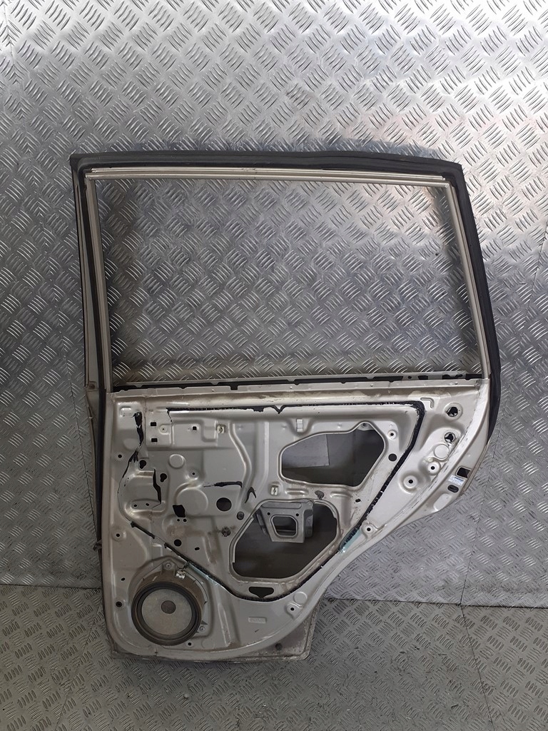 фото №2, Дверь правый задняя toyota rav4 ii 03a