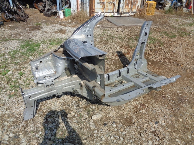 фото №2, Четверть лонжерон правая передняя renault captur i 2013-2019 rok