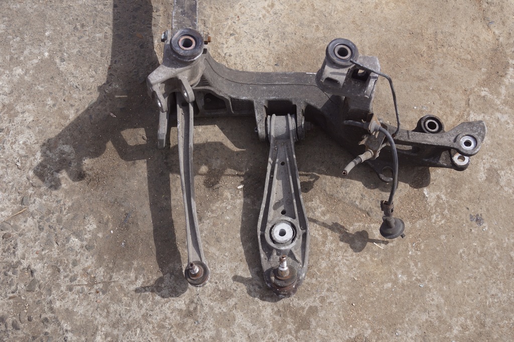 фото №4, Балка підрамник підвіска задня porsche 911 996