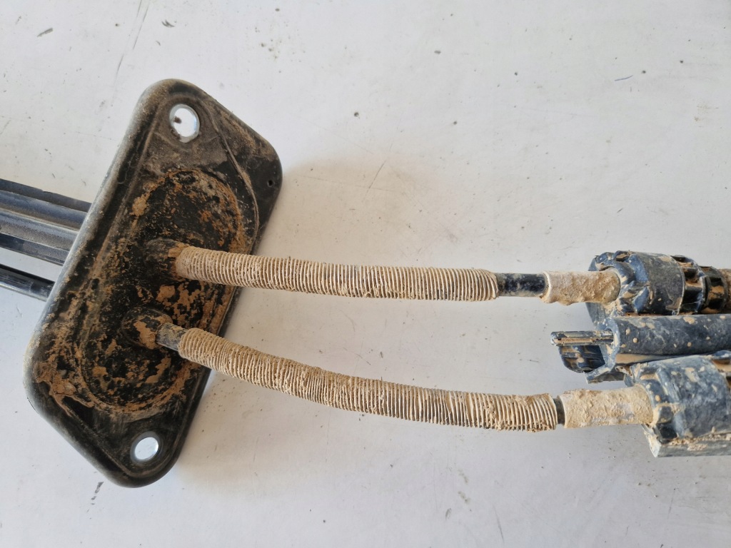 фото №7, Троси перемикання передач vw t5 1.9 tdi jqt 102km