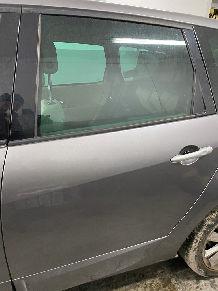 фото №1, Дверь scenic iii teb66