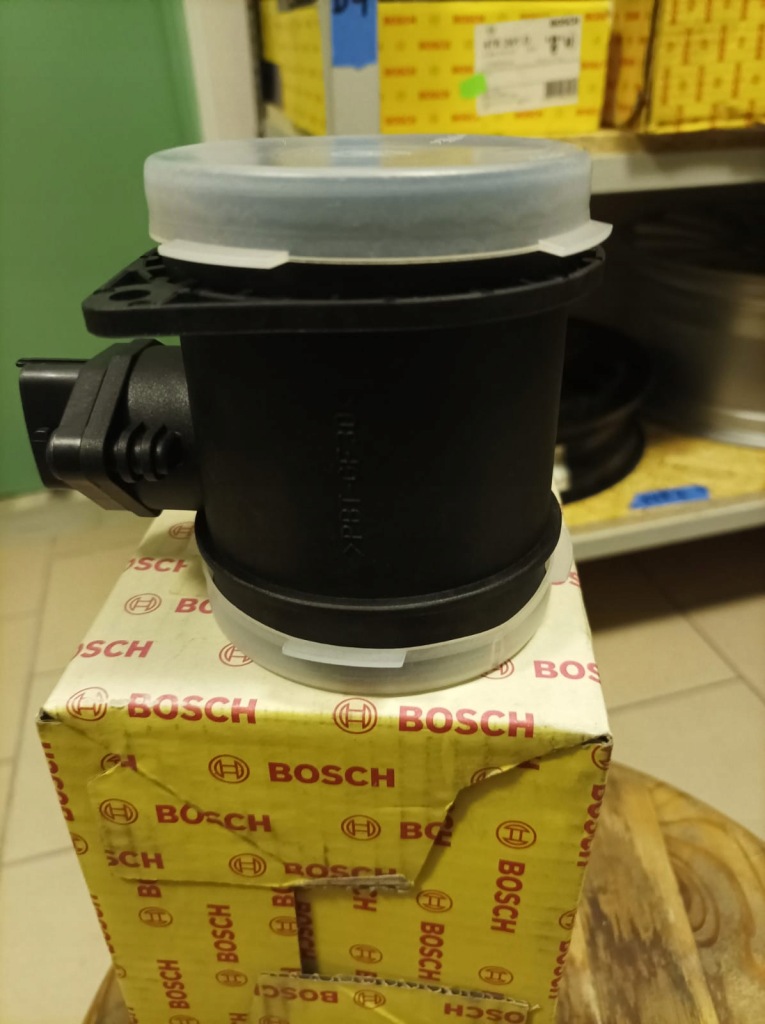 Купити Витратомір масовий повітря volvo bosch 280 219 109