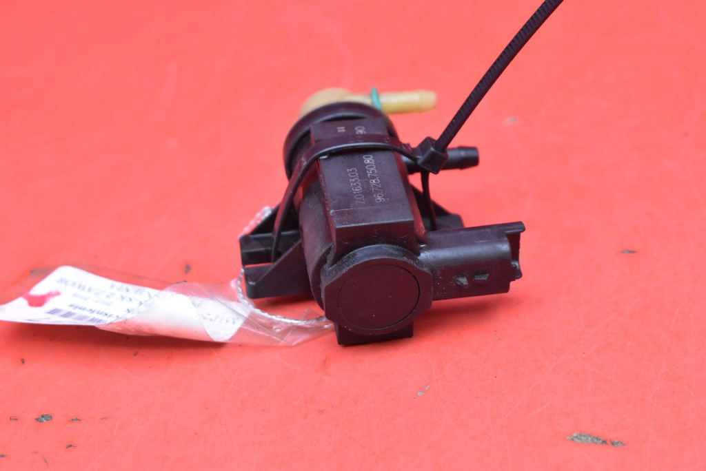 Клапан вакууму 9672875080 peugeot 3008 1 i 1.6 e-hdi 115 km 13-16 в Україні