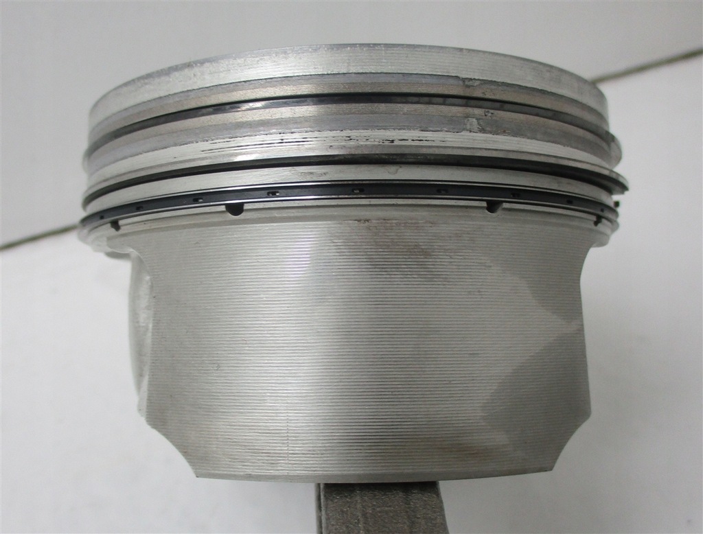 фото №11, Поршень шатун audi rs6 s8 4.0 tfsi ceu 079107066dt