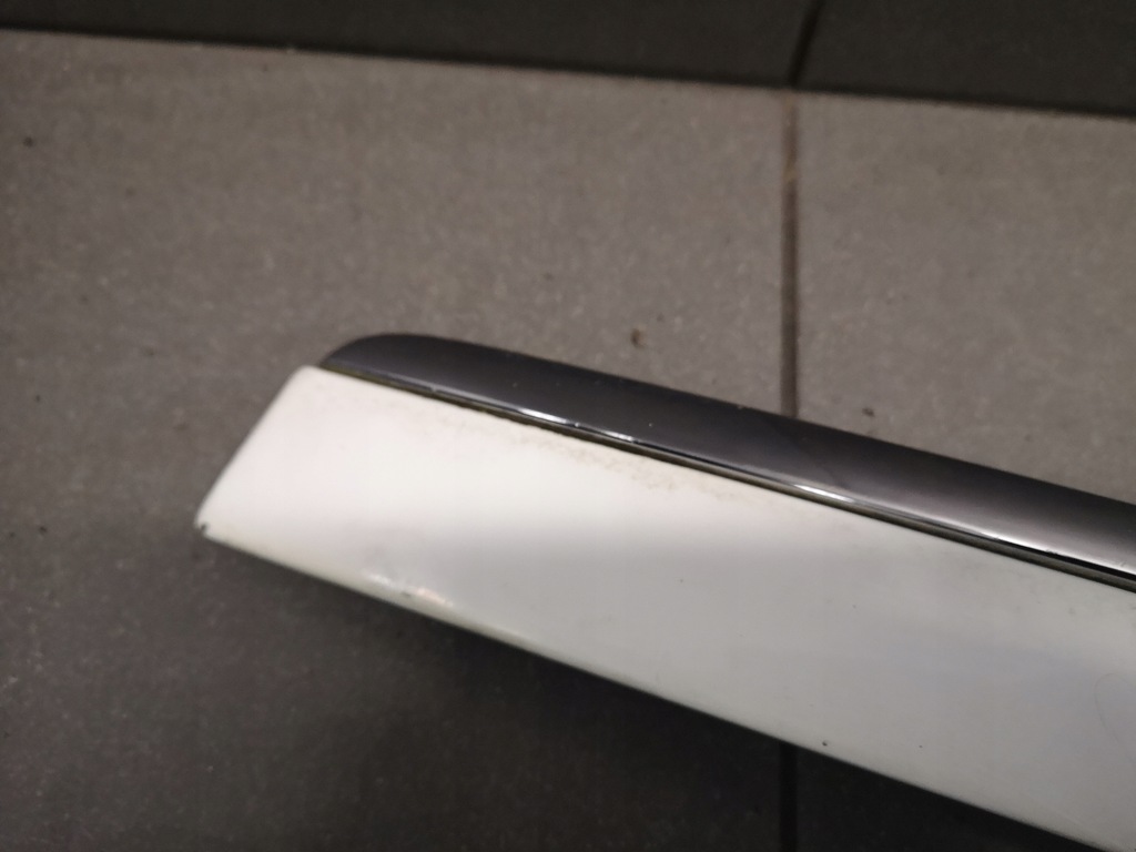 фото №10, Молдинг бампера ліва audi a8 d3 білий 4e0807223a