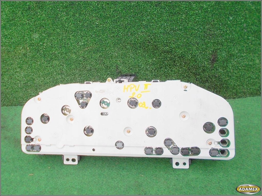 фото №4, Mazda mpv ii 2.0citd 03r - счетчик приборы