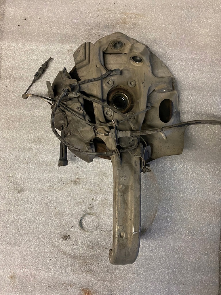 фото №2, Alfa romeo stelvio 2.2 mtj поворотный кулак перед правая