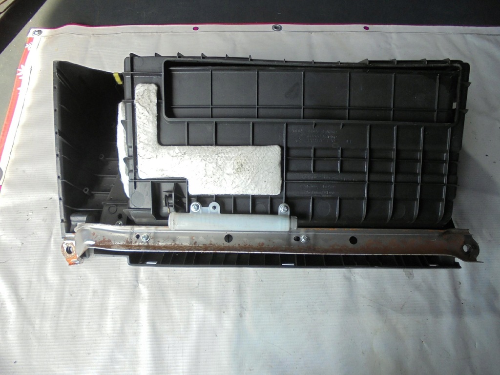 фото №6, Бардачок пассажира lexus rx ii 400h 2007