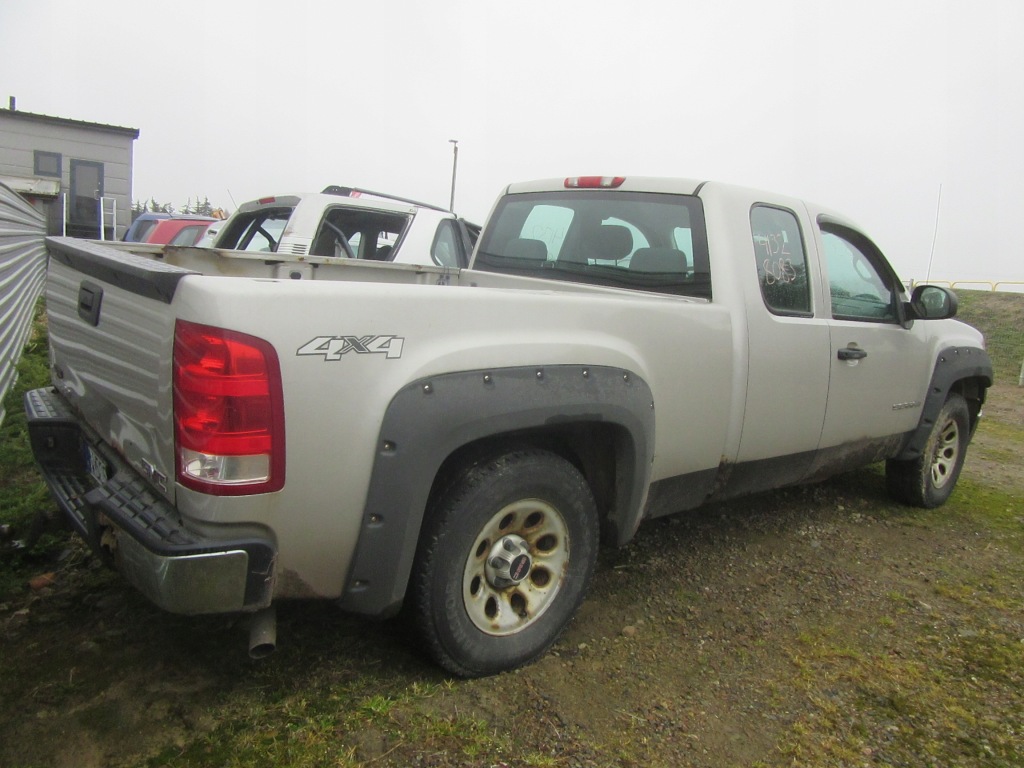 Купити Gmc sierra 2009 4.8 v8 міст задні