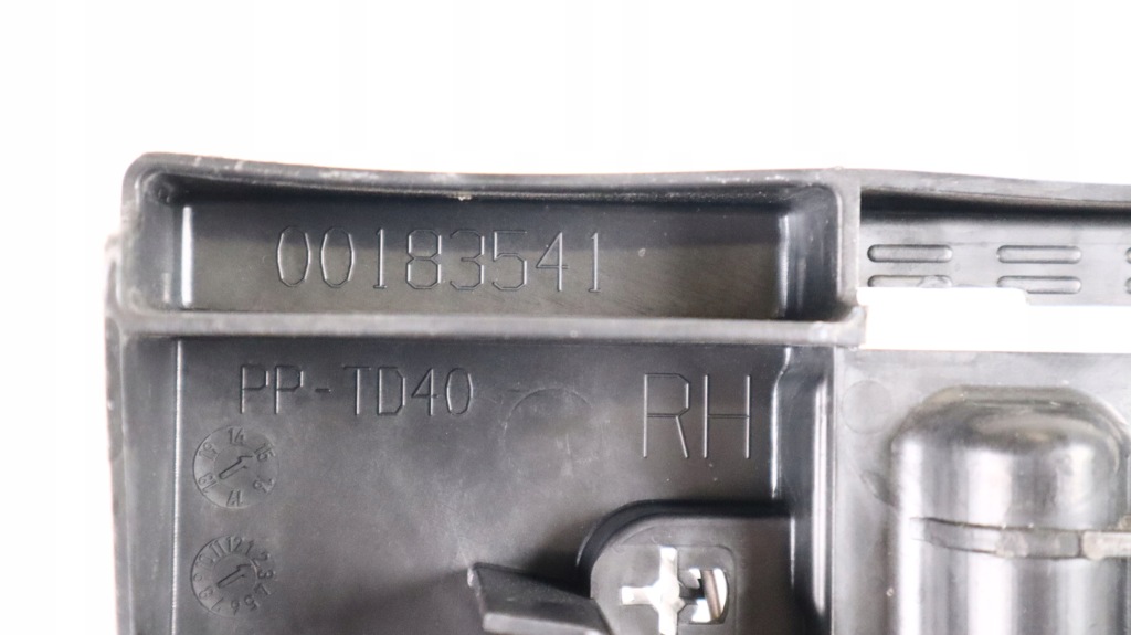 фото №7, Land rover discovery sport l550 направляющая лампы правый перед '00183541