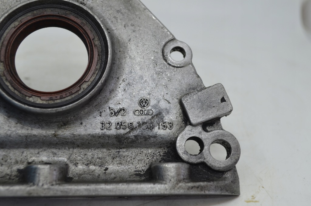 1996 audi a4 s4 b5 8d часть двигателя 056103153 в Украине