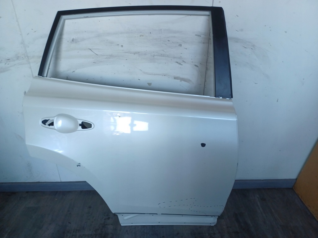 Купить Дверь -- toyota rav4 rav-4 rva 4 iv 2013-2018 -- задняя правое  -- задняя правый