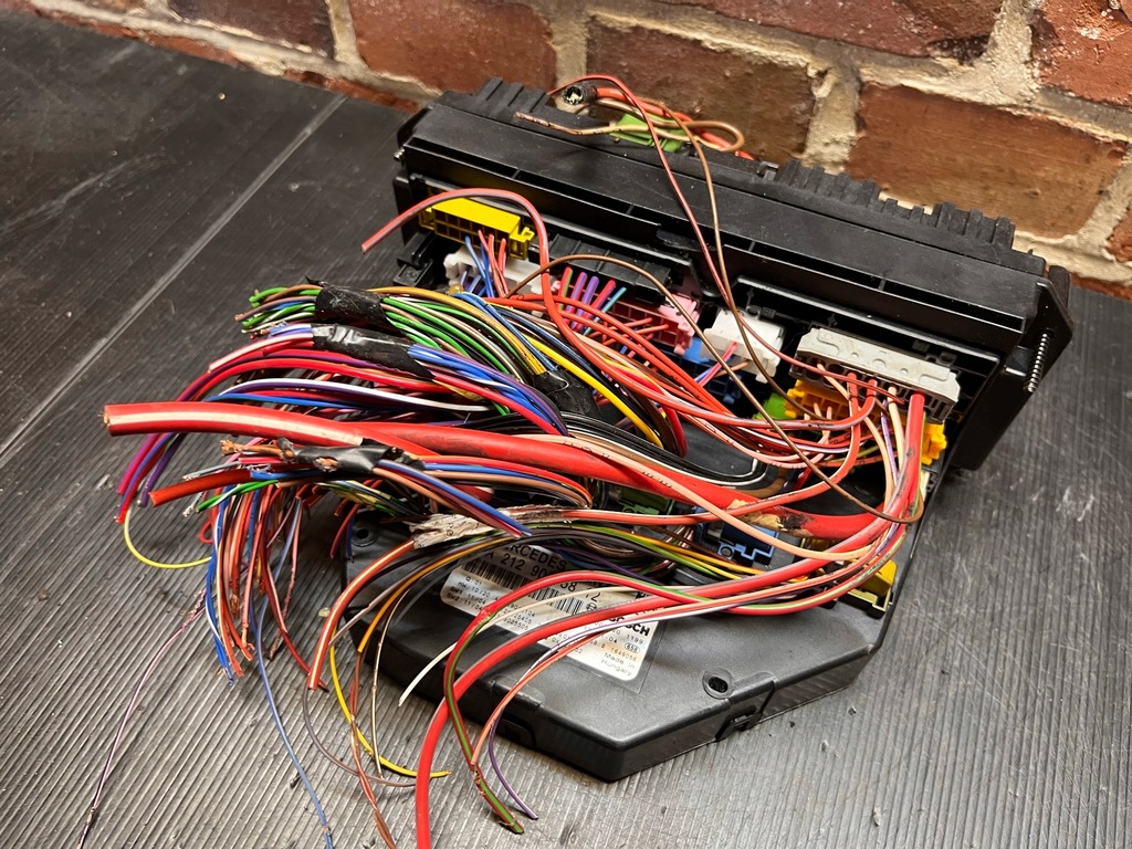 фото №1, Mercedes w212 модуль sam a2129005812