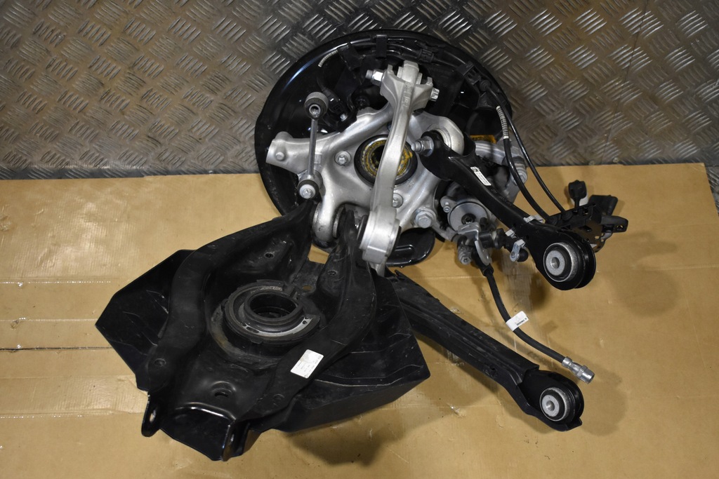 фото №5, Idealne подвеска задняя задние левая mercedes w214 1