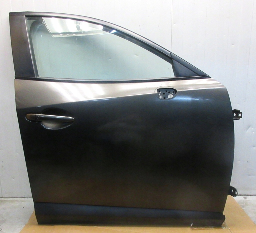 фото №1, Mazda cx-3 2015- дверь правый перед